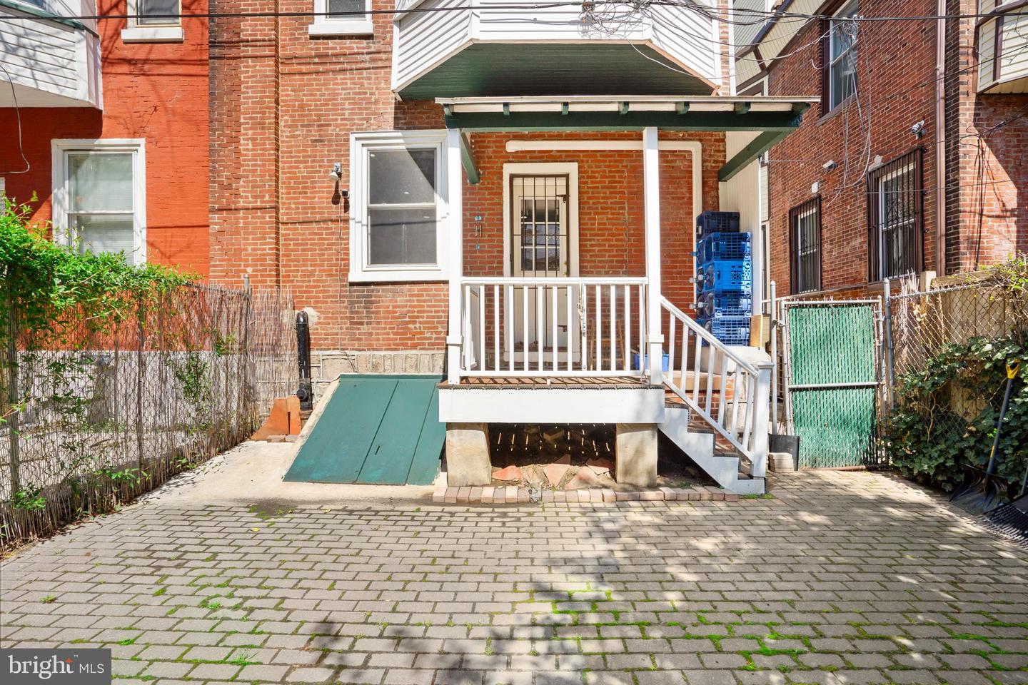 4830 Cedar Ave Property Photo 40