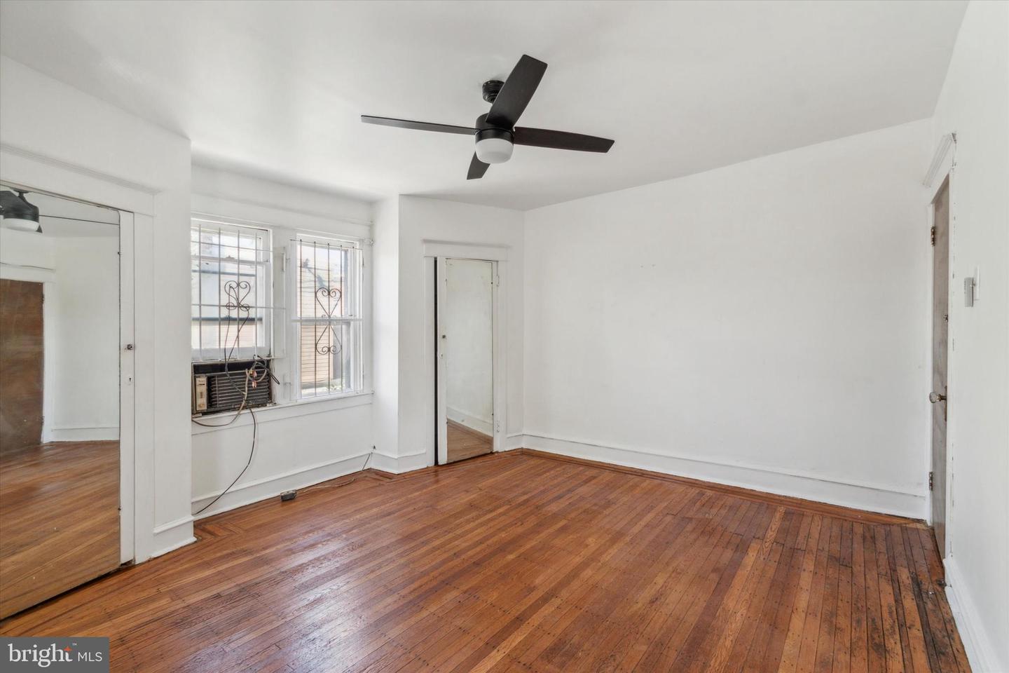 128 S 57th St Property Photo 14