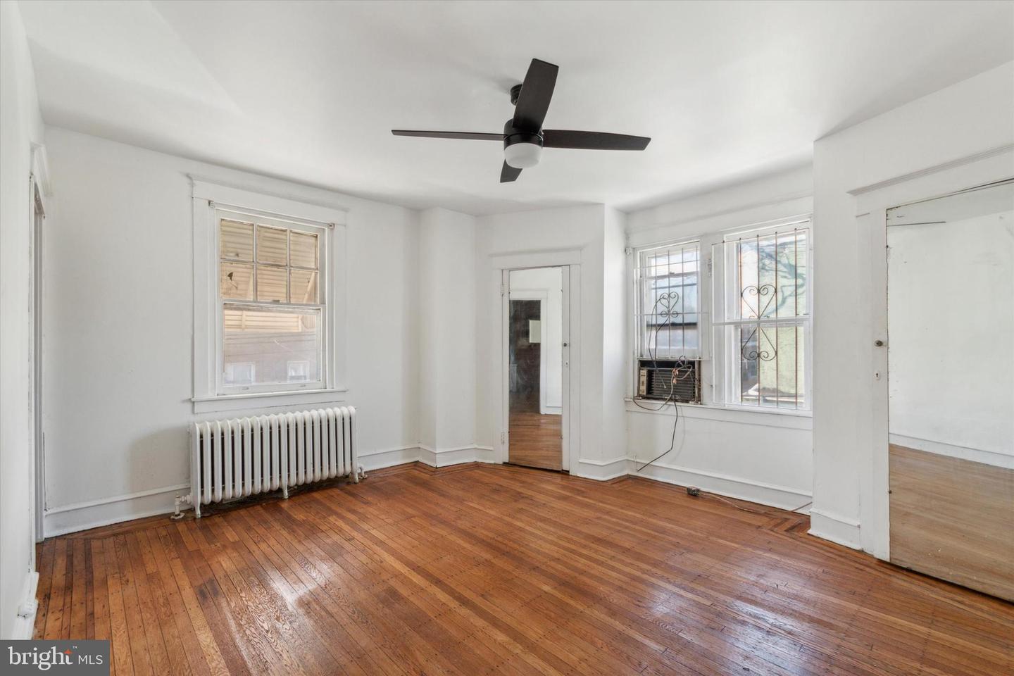 128 S 57th St Property Photo 16
