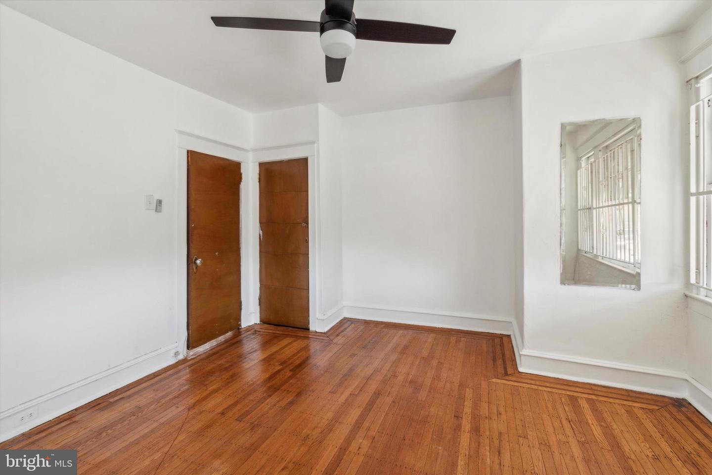 128 S 57th St Property Photo 17