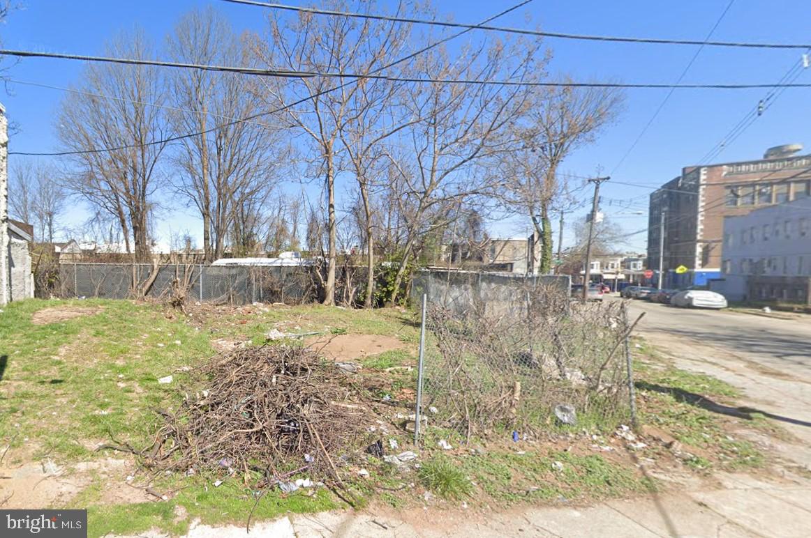 3801 ARCHER ST Property Photo 1