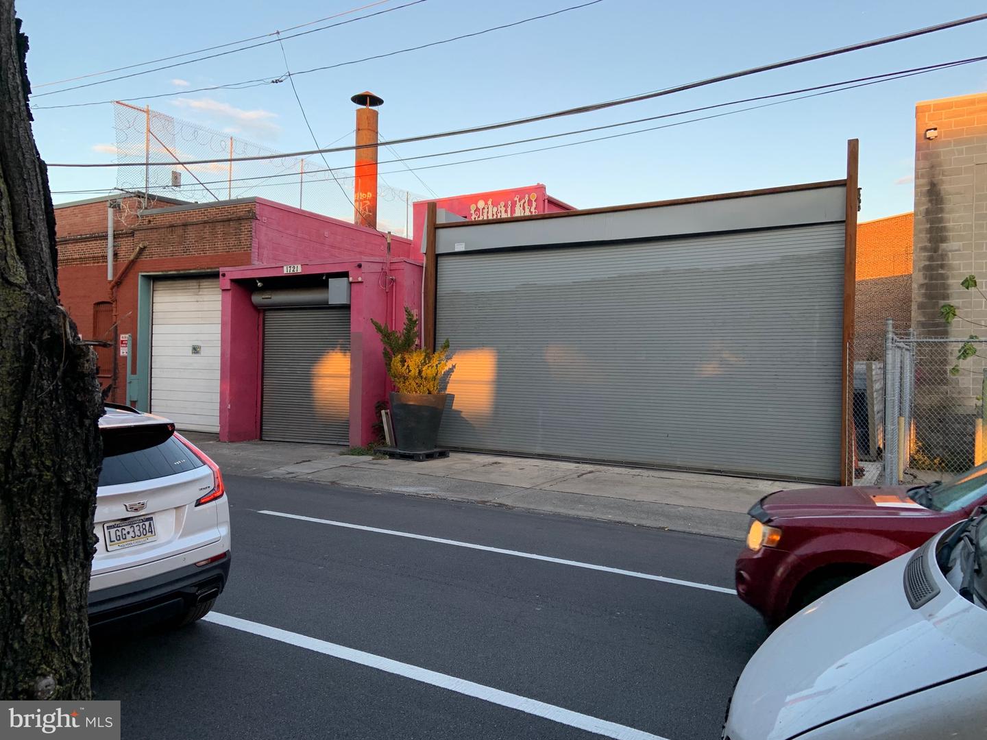 1721-25 S Water St Property Photo 3