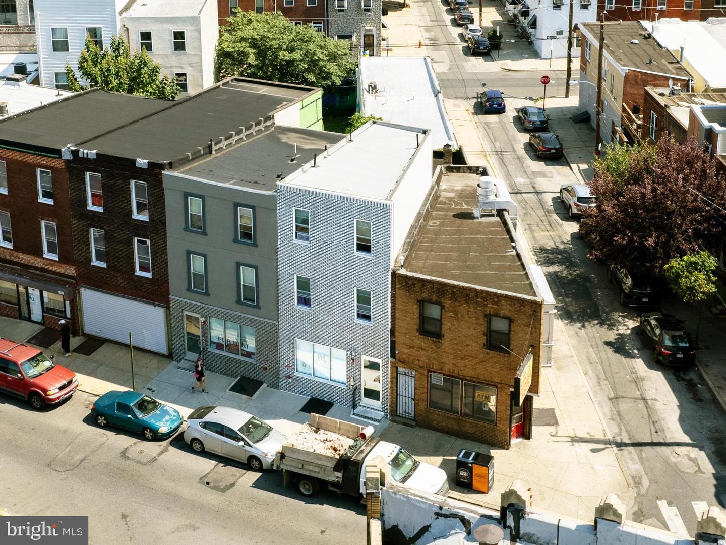 1237 Point Breeze Ave Property Photo 1