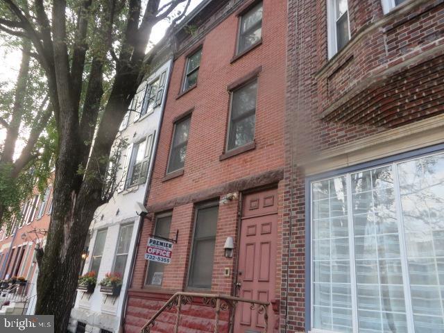 1636 Pine St Property Photo