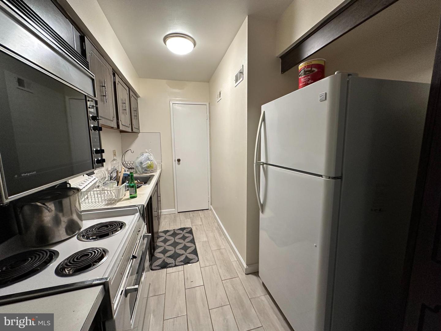 7600 E Roosevelt Blvd #705 Property Photo 4