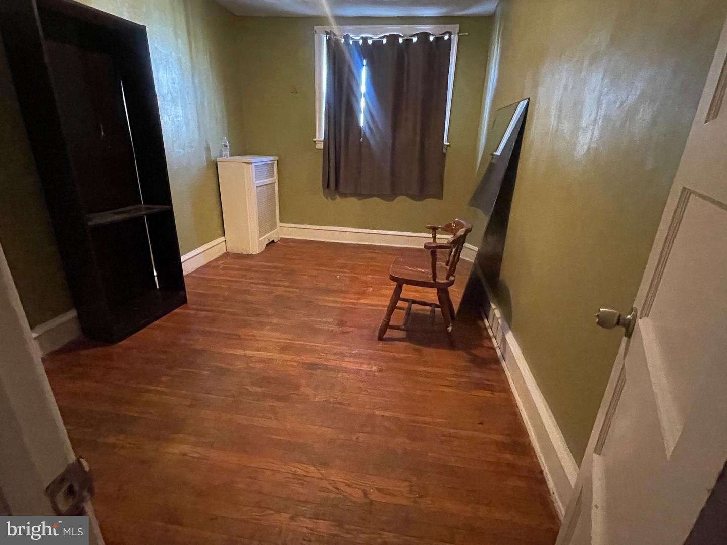 5930 N Leithgow St Property Photo 12