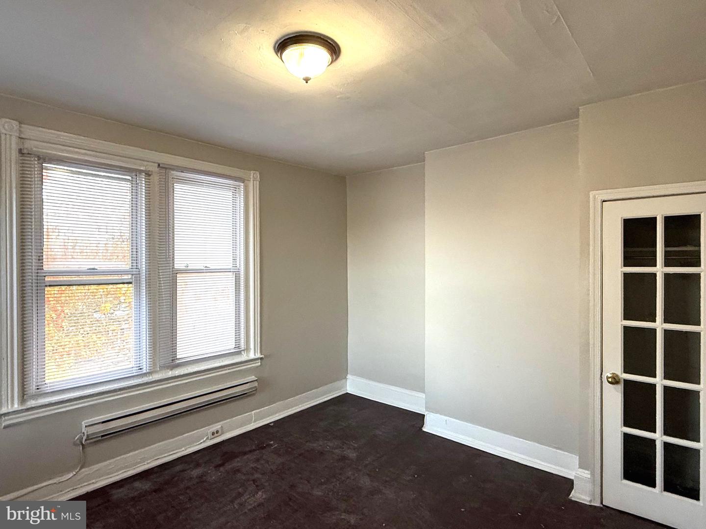 5748 Chestnut St #c Property Photo 5