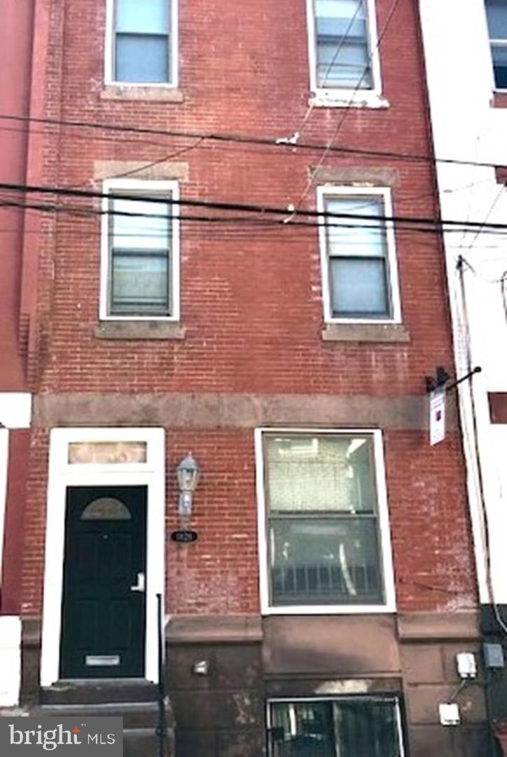 1828 N WILLINGTON ST Property Photo 1