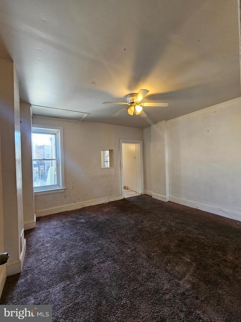 70 E Springer St Property Photo 3
