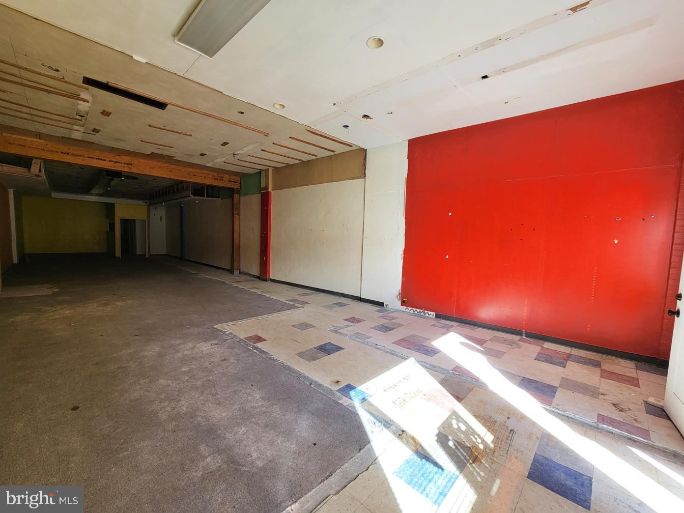 1433 E Vernon Rd #commercial Space Property Photo 6