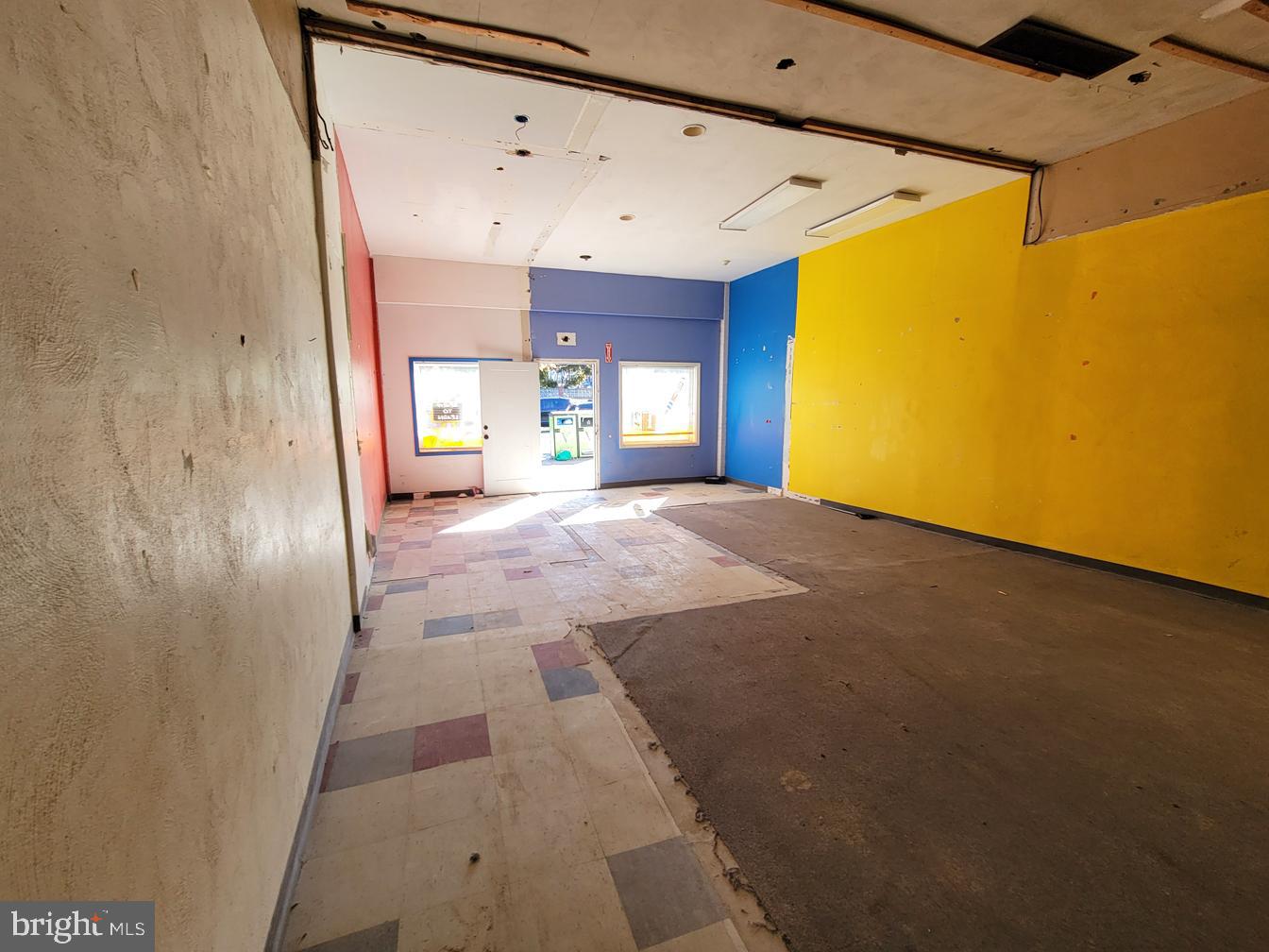 1433 E Vernon Rd #commercial Space Property Photo 19