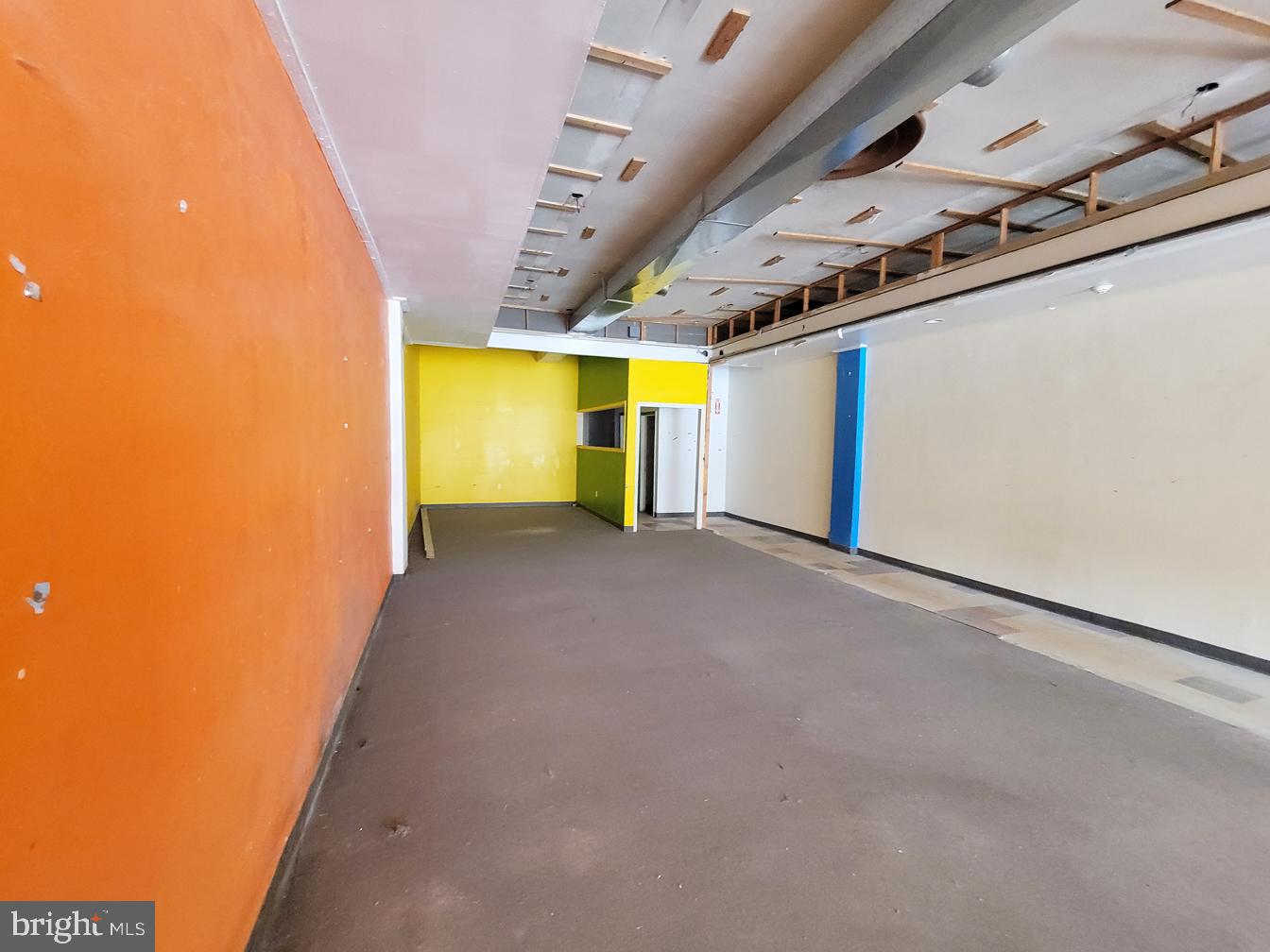 1433 E Vernon Rd #commercial Space Property Photo 22