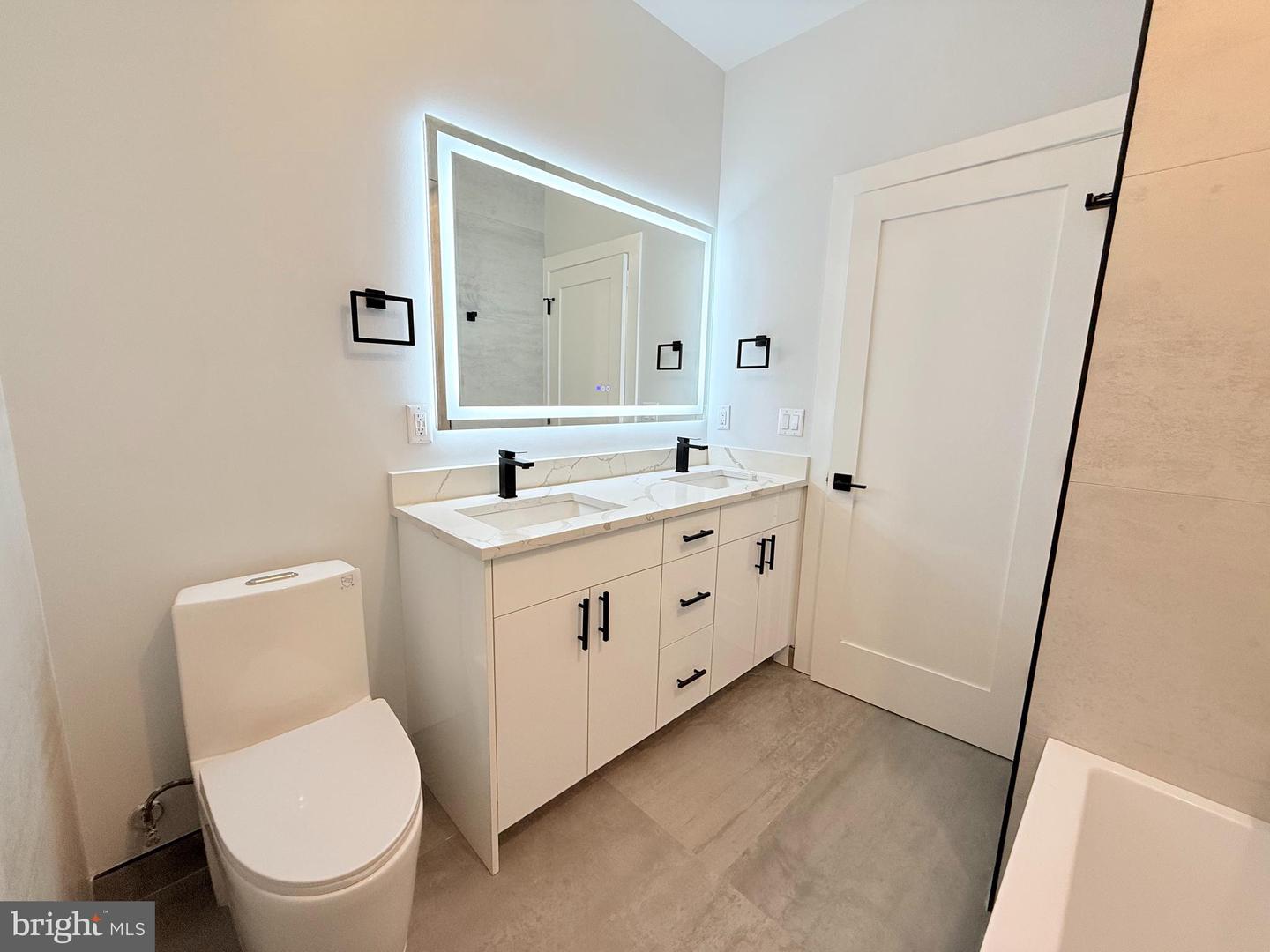 3003-11 Gaul Street #b Property Photo 31