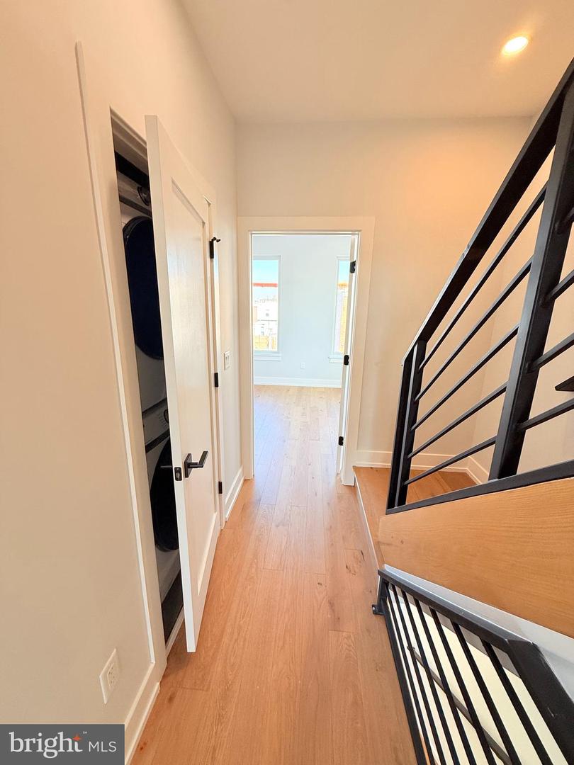 3003-11 Gaul Street #b Property Photo 33