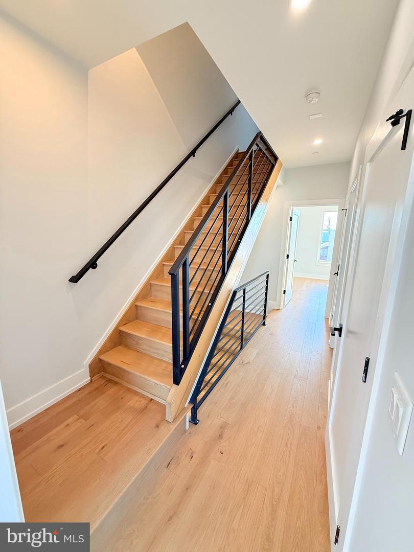 3003-11 Gaul Street #b Property Photo 34