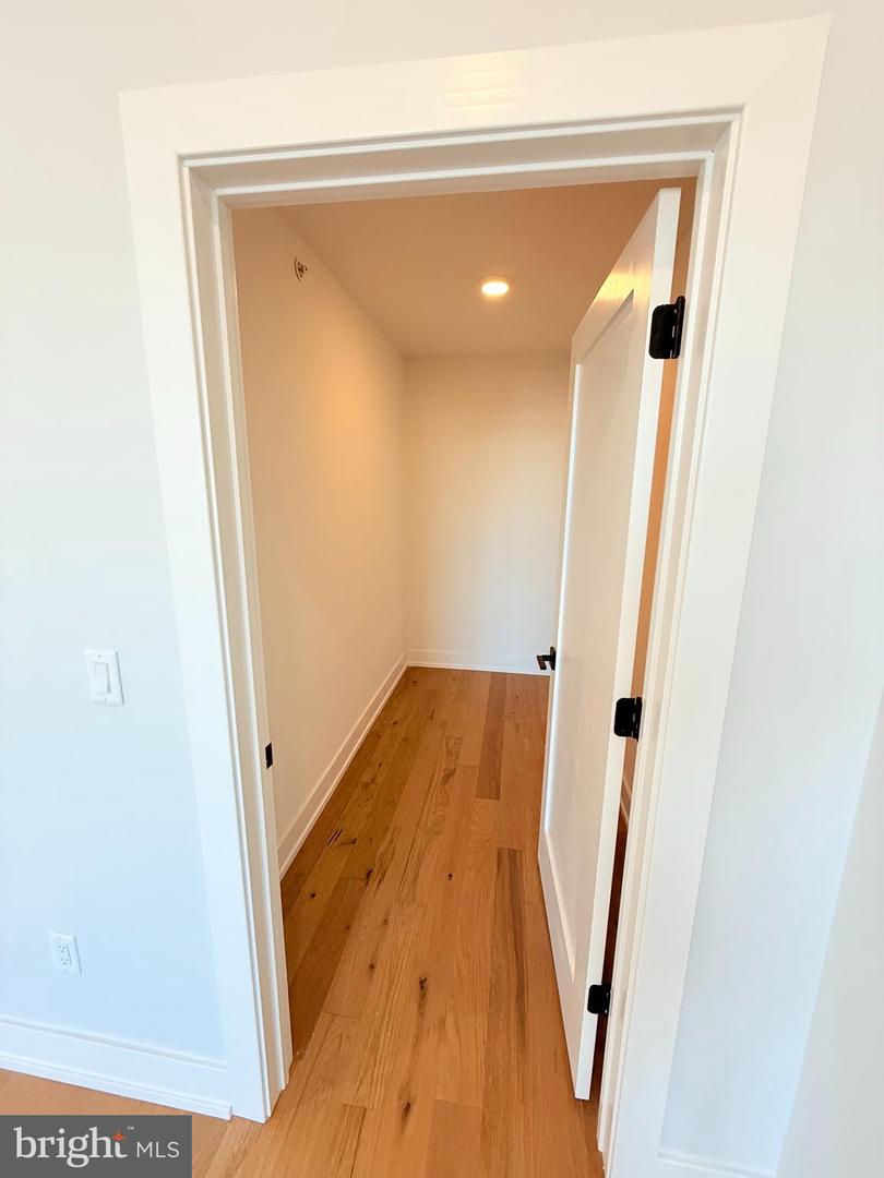 3003-11 Gaul Street #b Property Photo 37