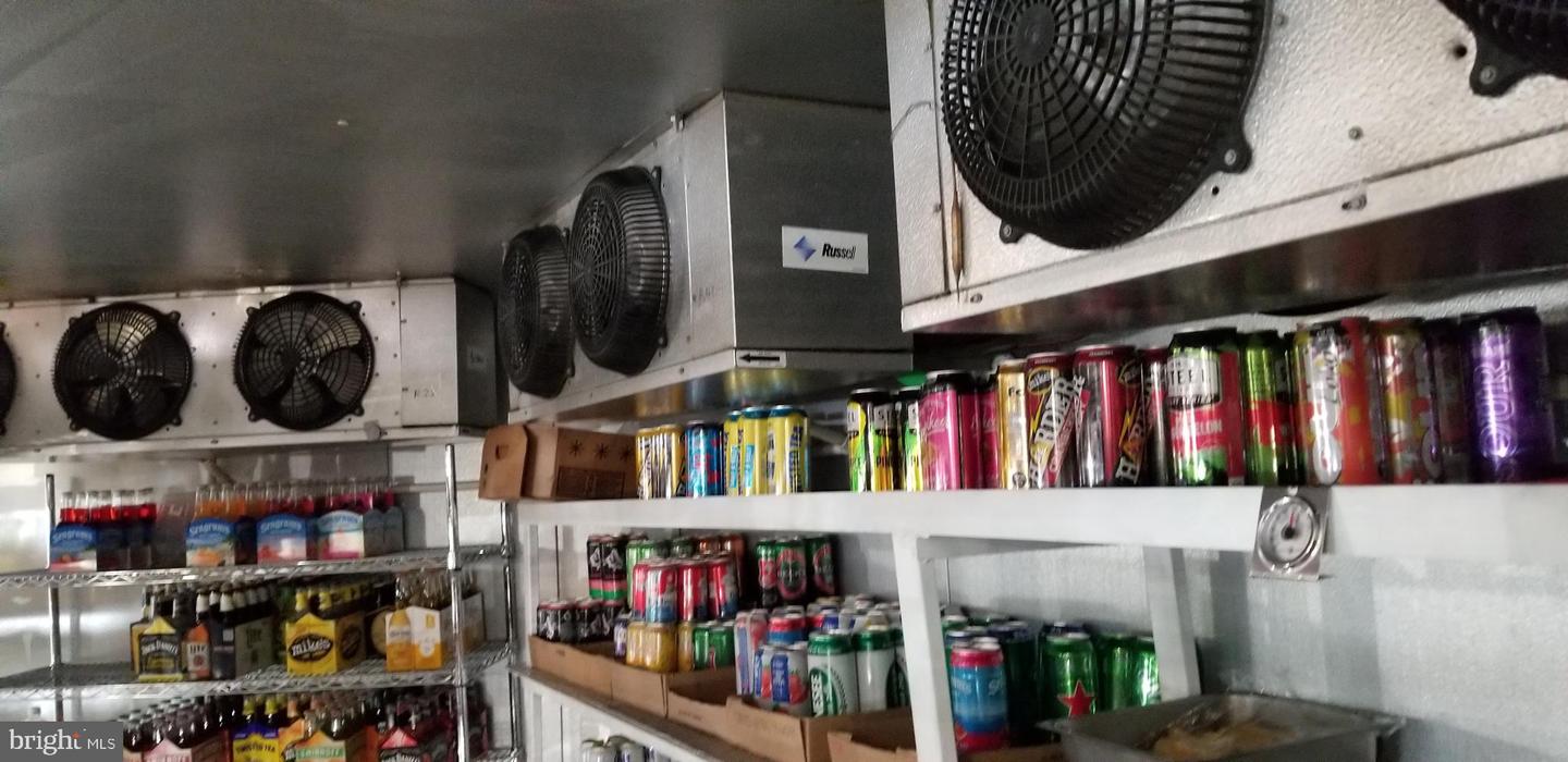 6100 E Wister St Property Photo 7