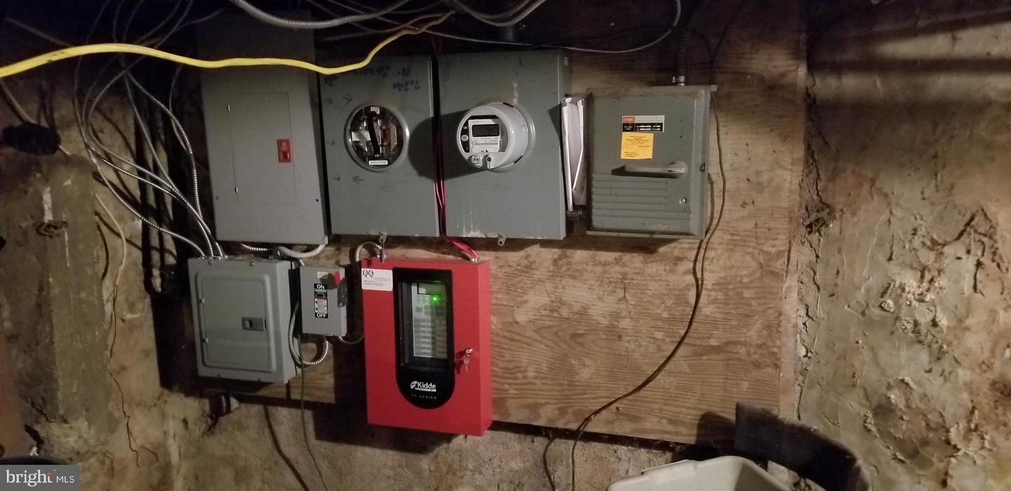 6100 E Wister St Property Photo 14