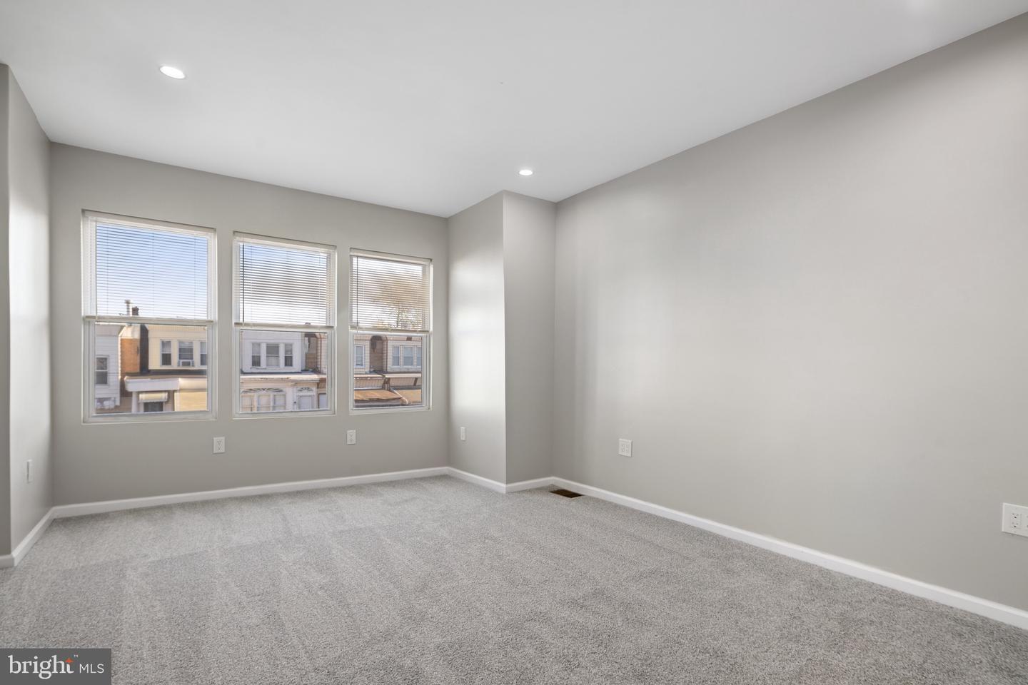 5503 Greenway Ave Property Photo 24