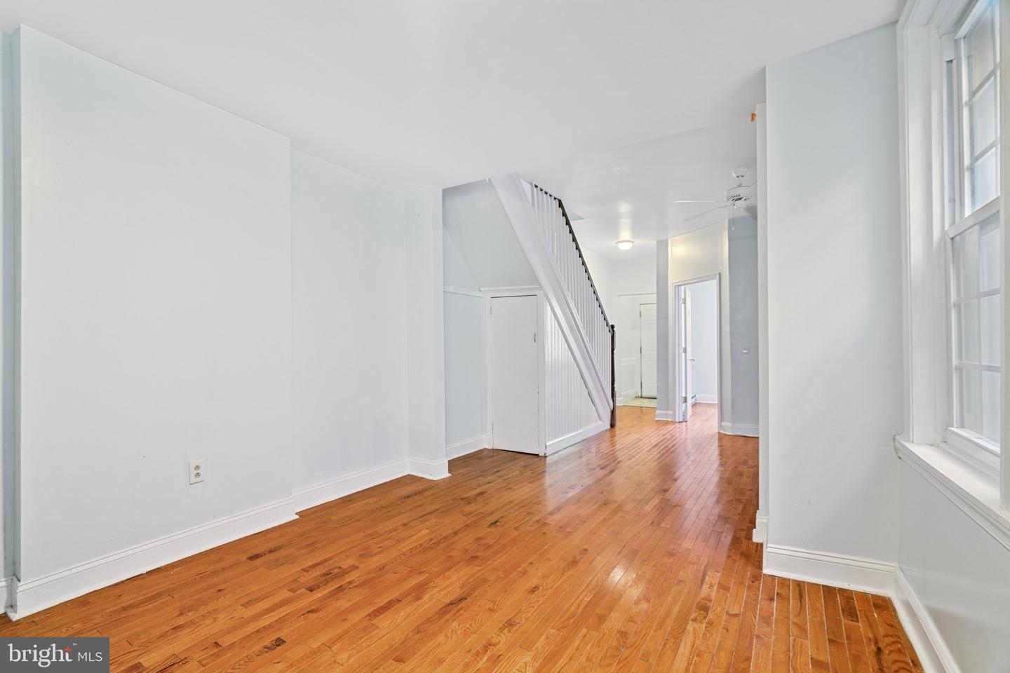 1636 Edgley St Property Photo 8