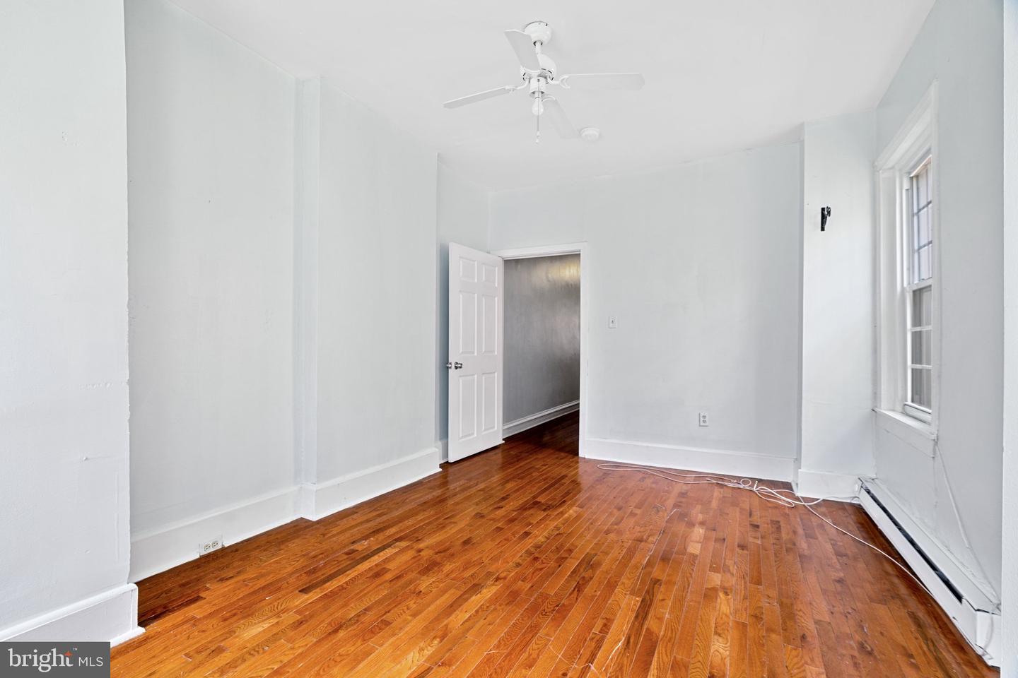 1636 Edgley St Property Photo 16