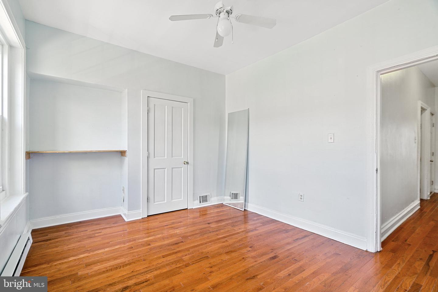 1636 Edgley St Property Photo 23