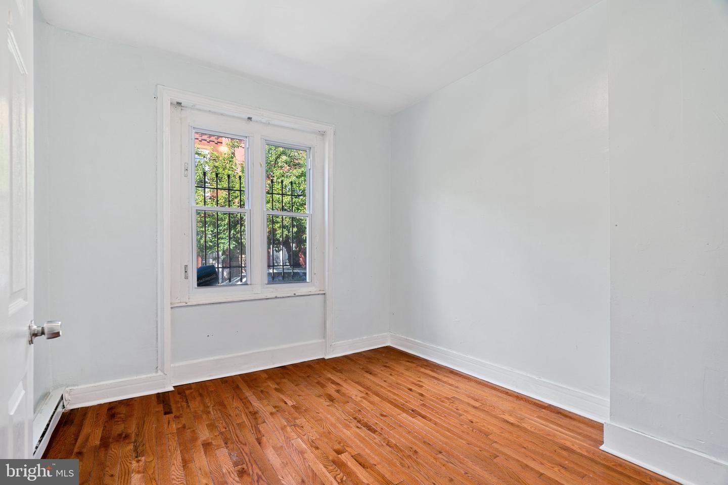 1636 Edgley St Property Photo 24