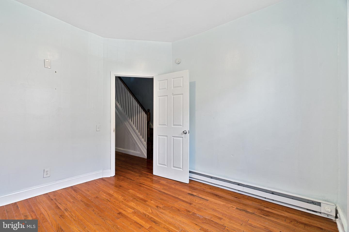 1636 Edgley St Property Photo 28