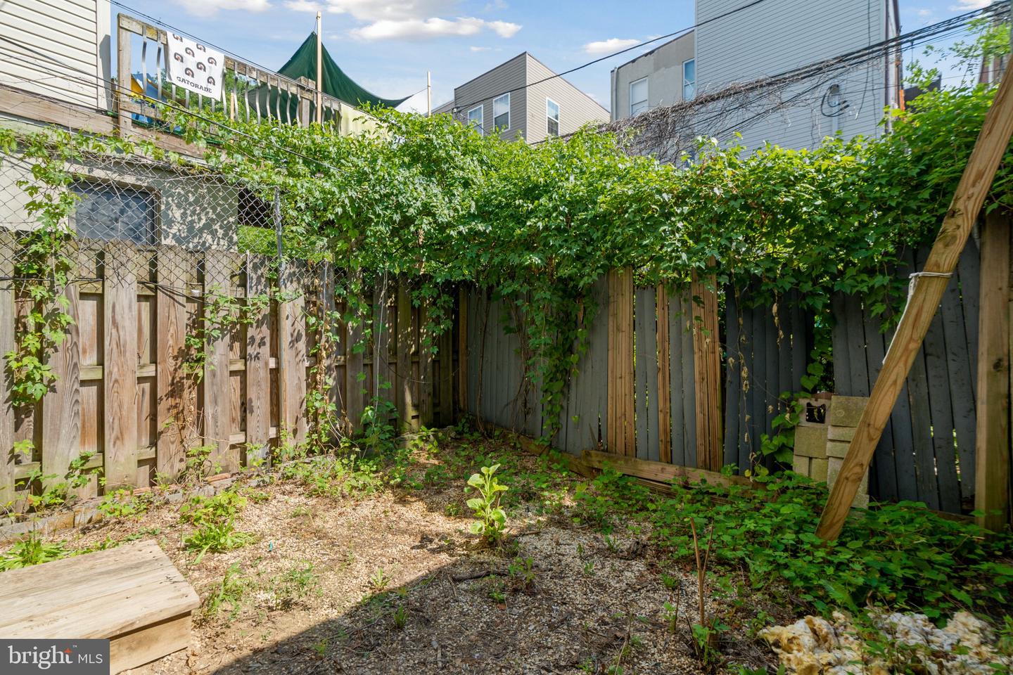 1636 Edgley St Property Photo 35