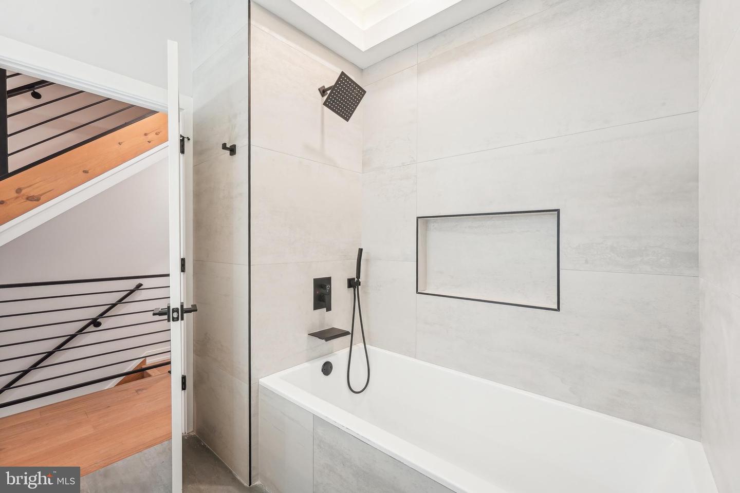3003-11 Gaul Street #d Property Photo 29