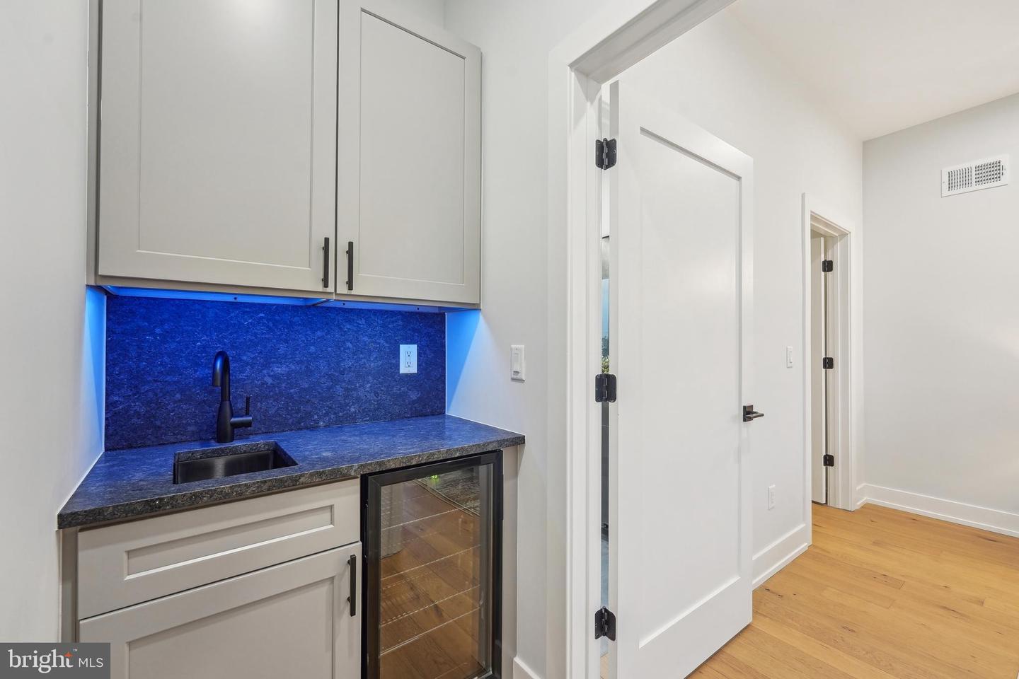 3003-11 Gaul Street #d Property Photo 36