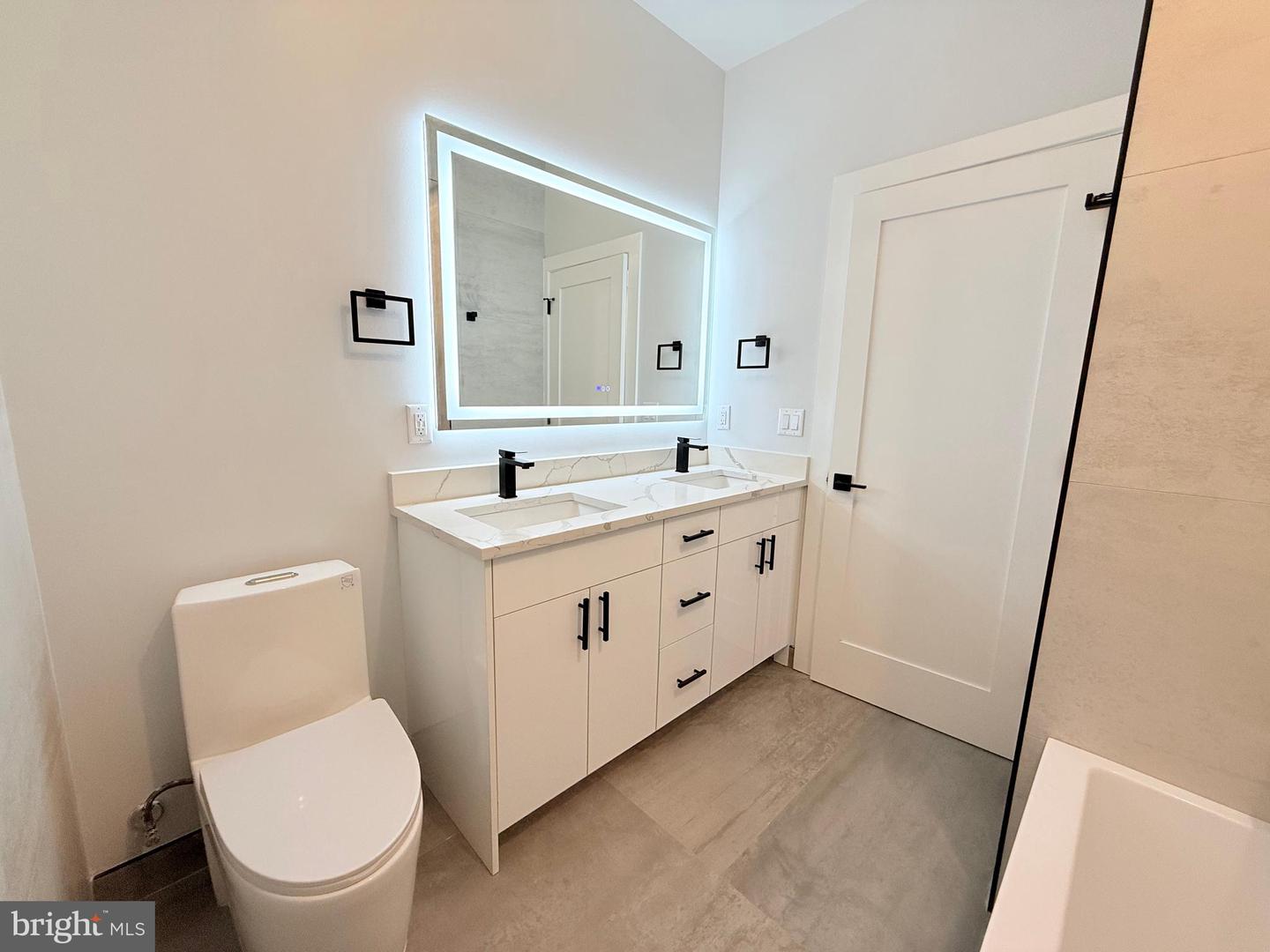 3003-11 Gaul Street #d Property Photo 55