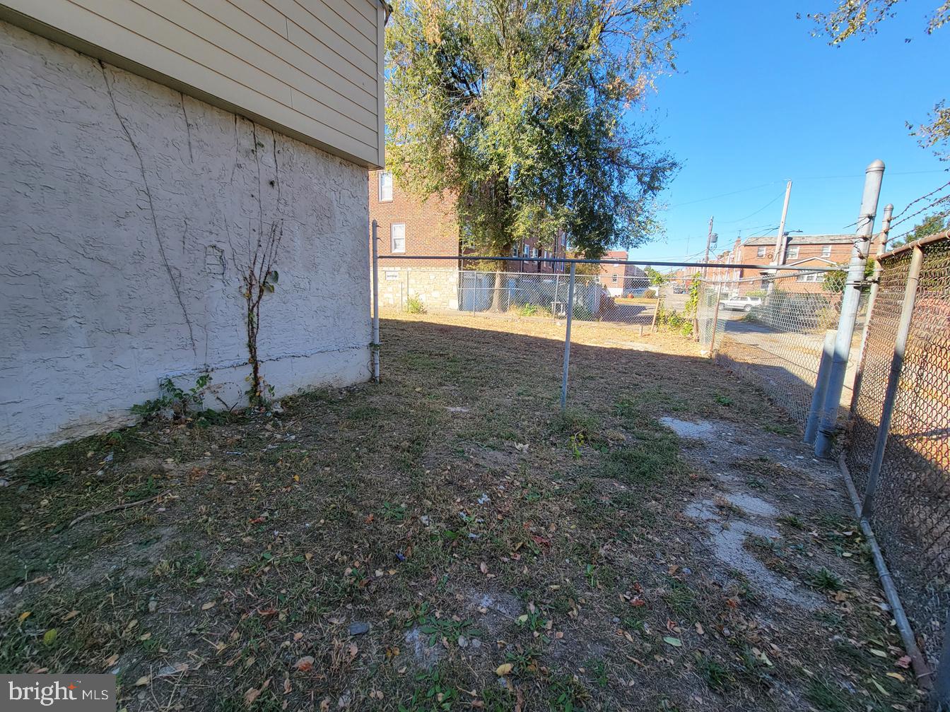 1435 E Vernon Rd #commercial Space Property Photo 24