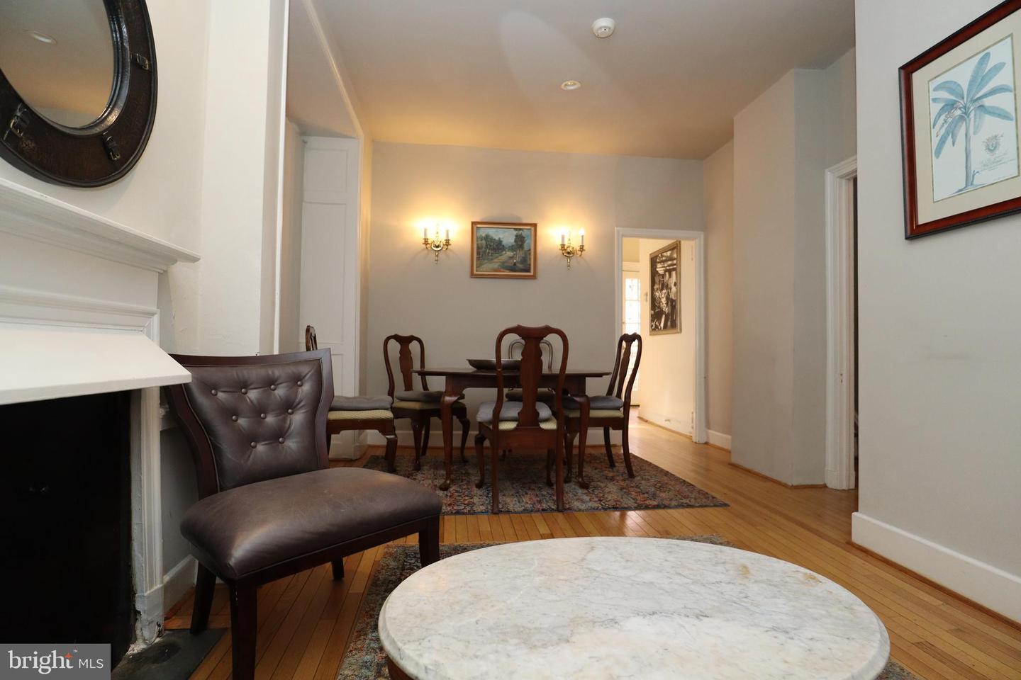 1618 Latimer St Property Photo 8