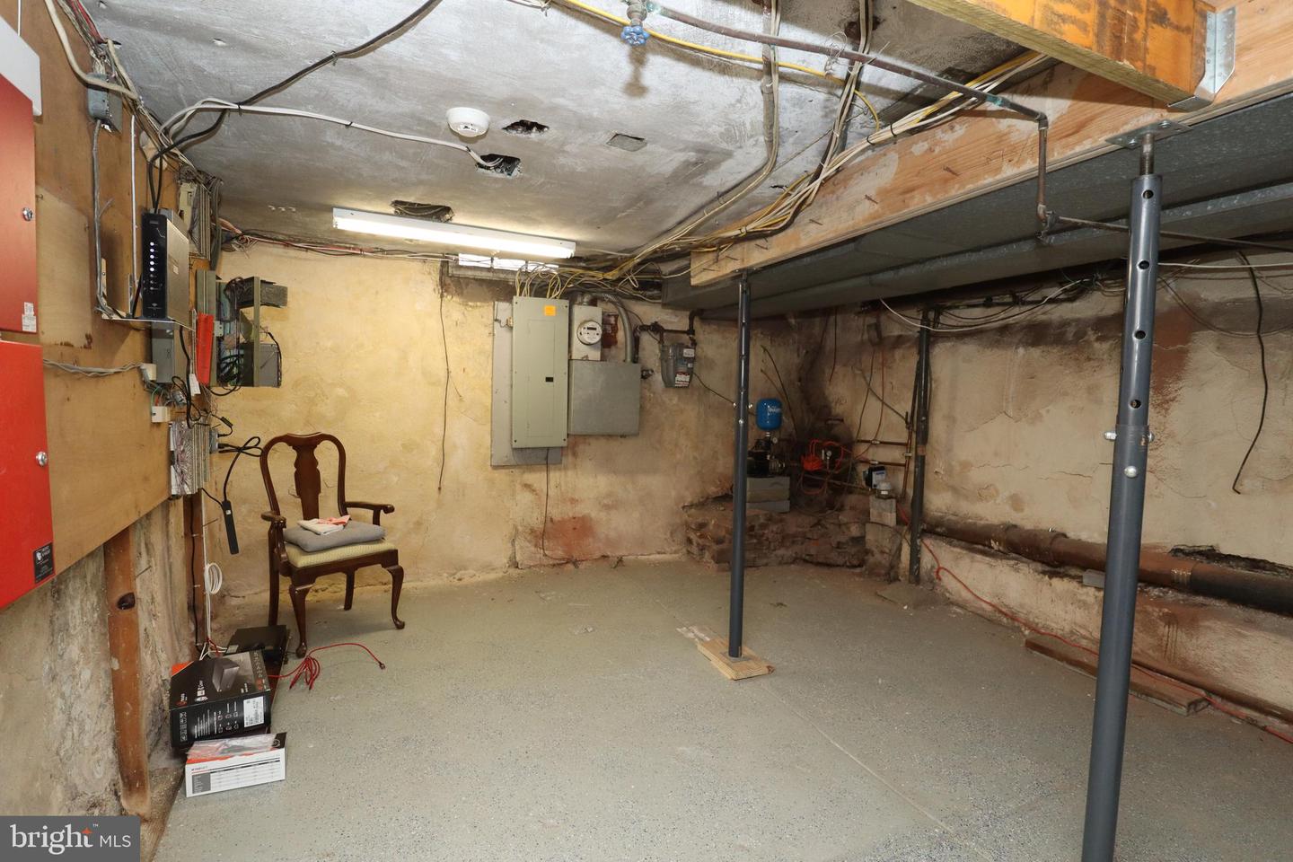 1618 Latimer St Property Photo 42