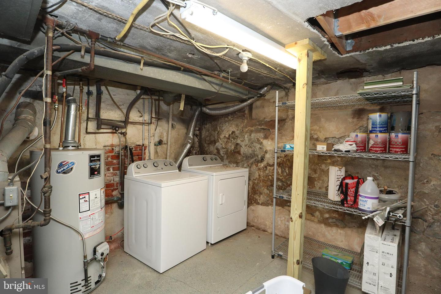 1618 Latimer St Property Photo 43