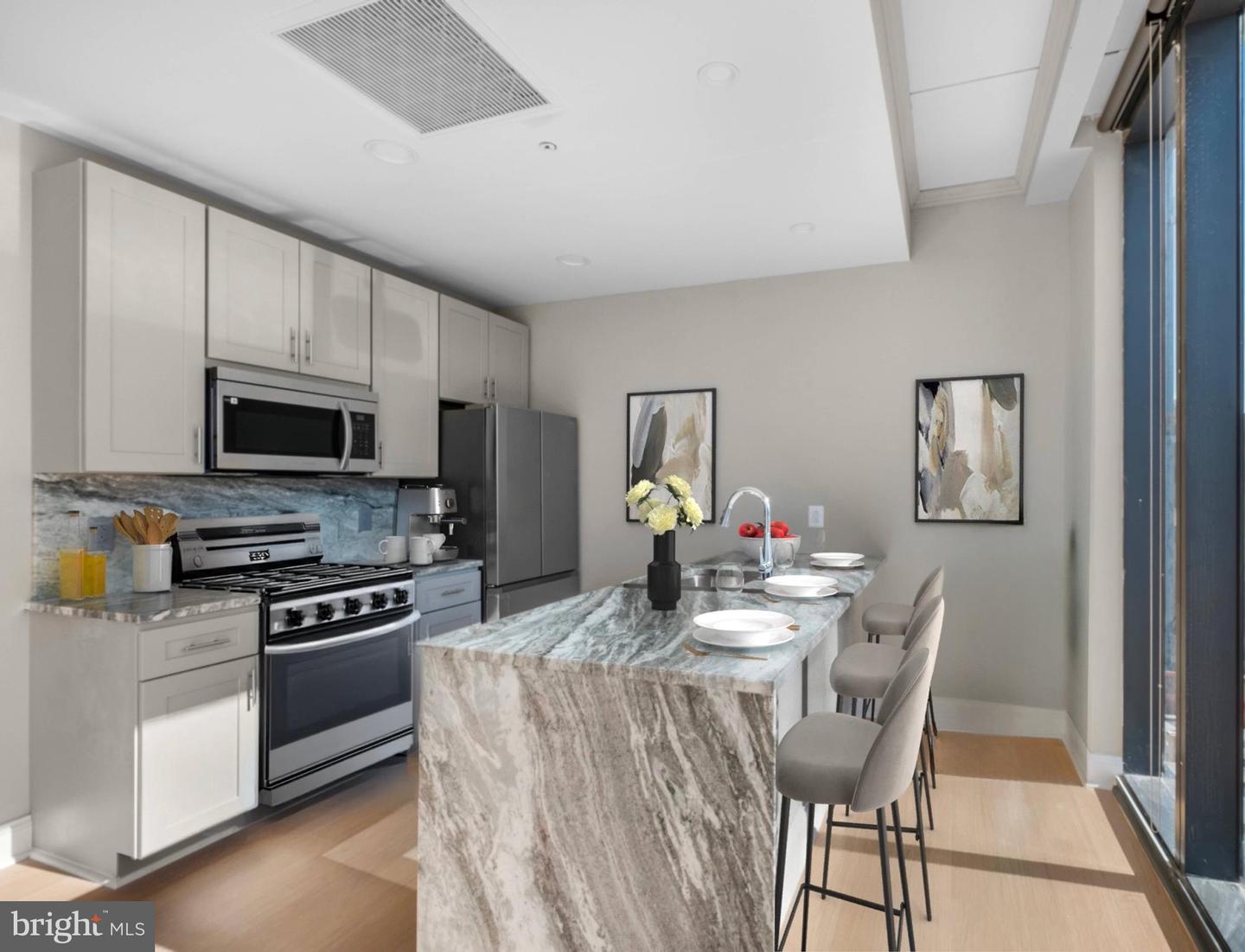 2301-61 John F Kennedy Blvd #404 Property Photo 2