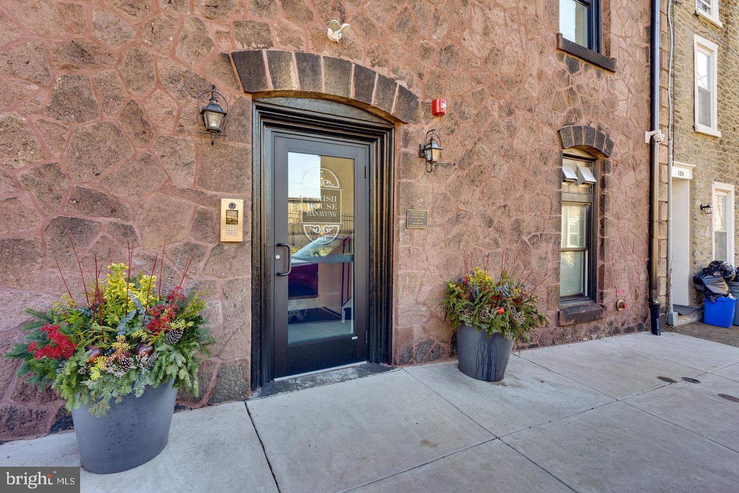 141 Krams Ave #1 Property Photo