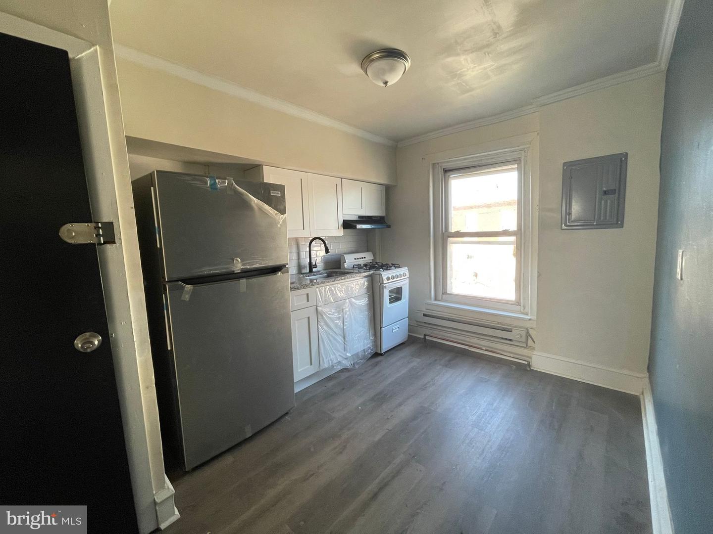 5000 Master St #unit 3 Property Photo 2