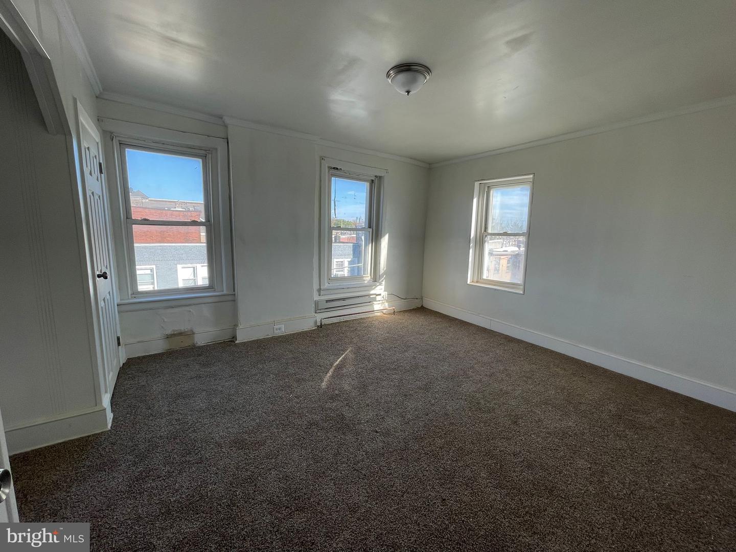 5000 Master St #unit 3 Property Photo 6