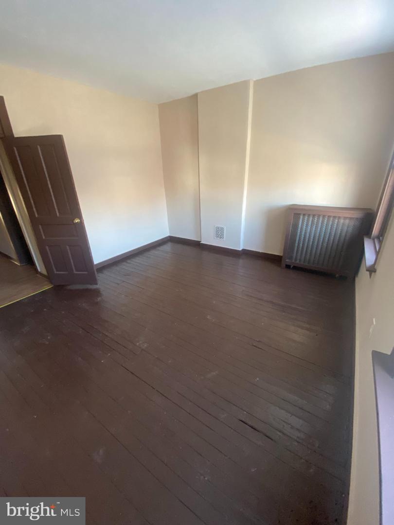 1661 Margaret St Property Photo 19