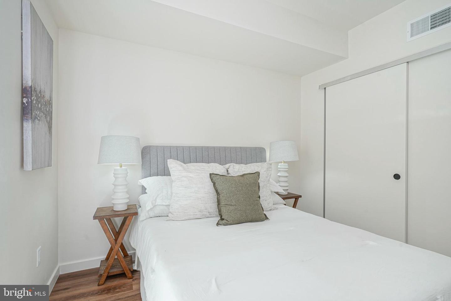 1301 Bainbridge St #306 Property Photo 18