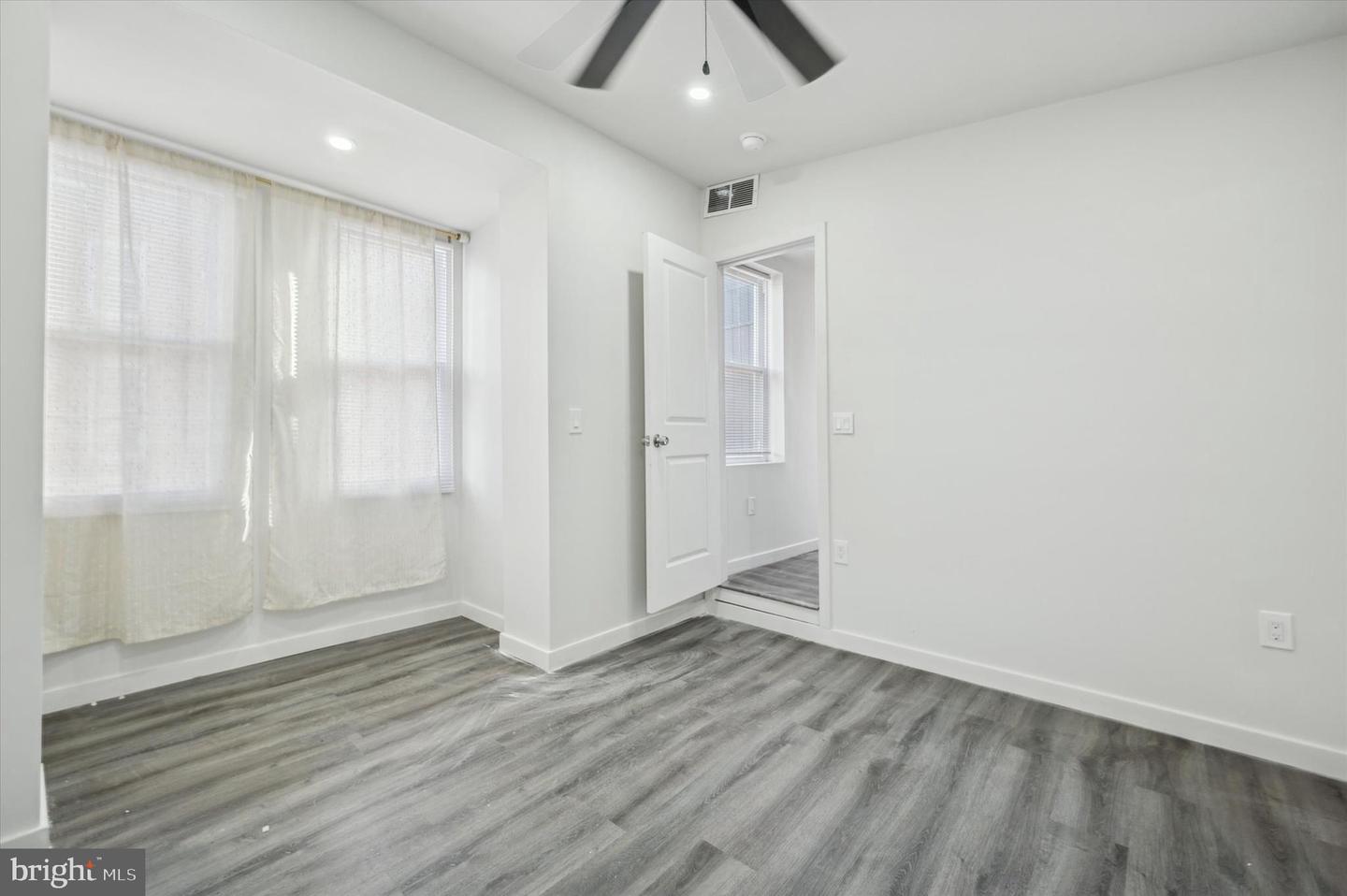 2701 Poplar St Property Photo 15
