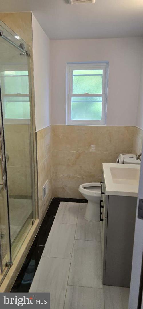 4405 Comly St Property Photo 9