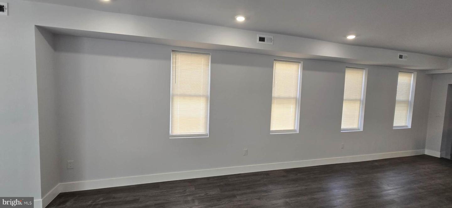 4405 Comly St Property Photo 11