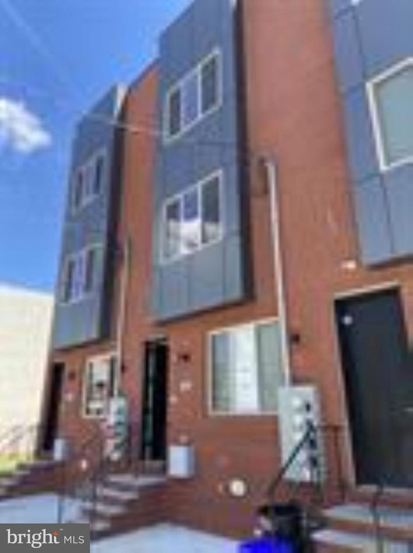 725 N 39th St #3m Property Photo 1