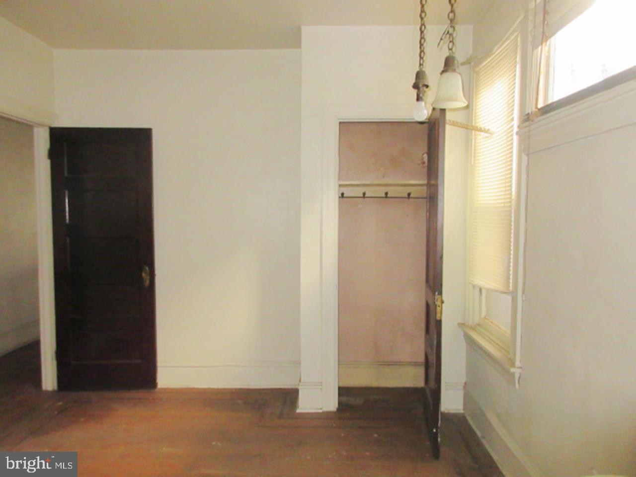 5841 Cobbs Creek Pkwy Property Photo 2