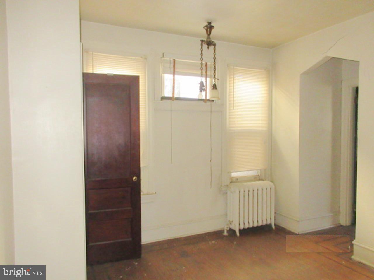 5841 Cobbs Creek Pkwy Property Photo 3