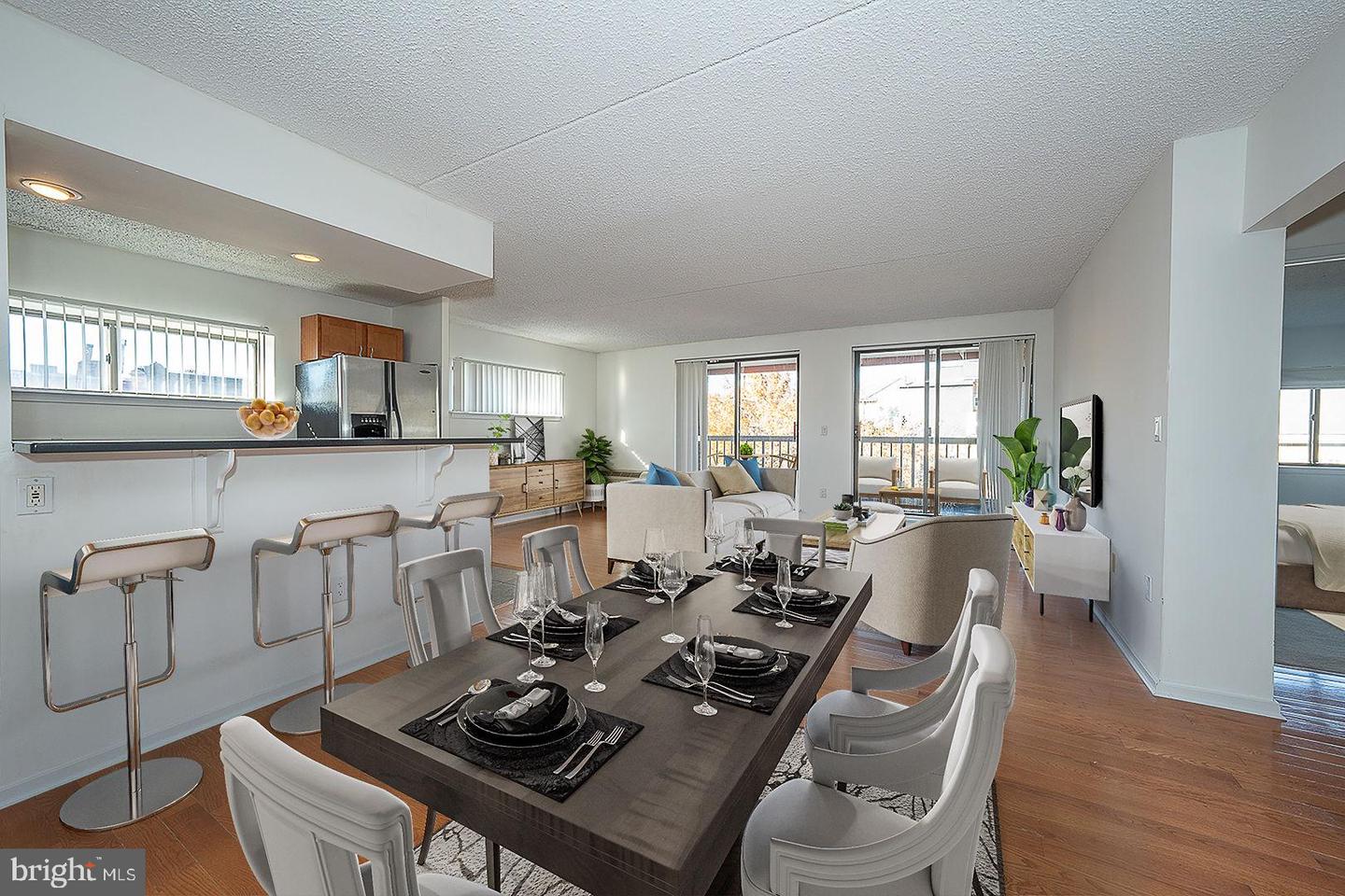 200-10 Lombard St #531 Property Photo
