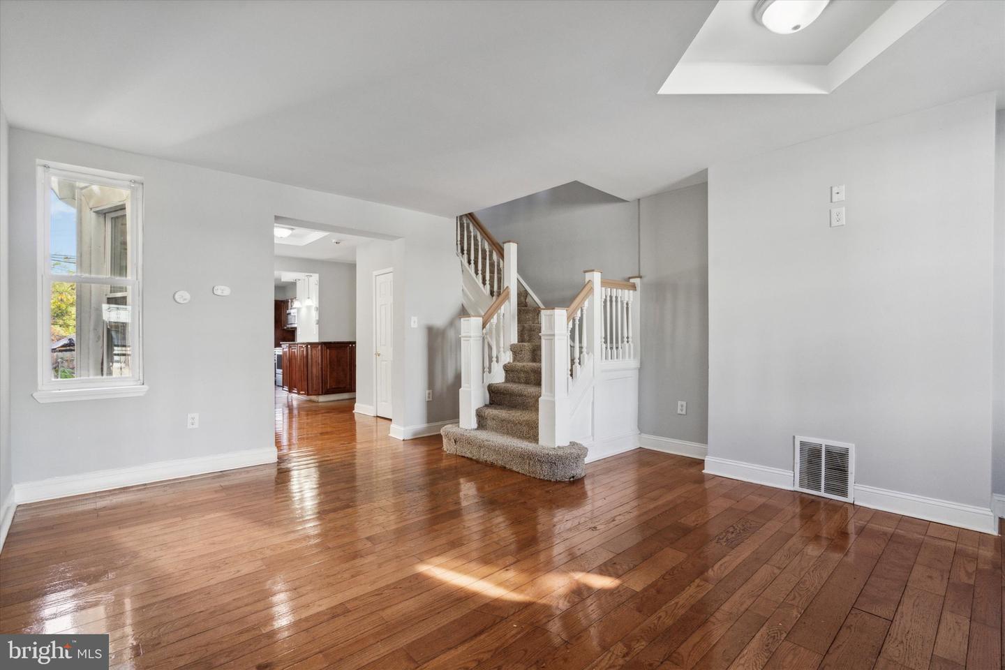 5834 Master St Property Photo 2